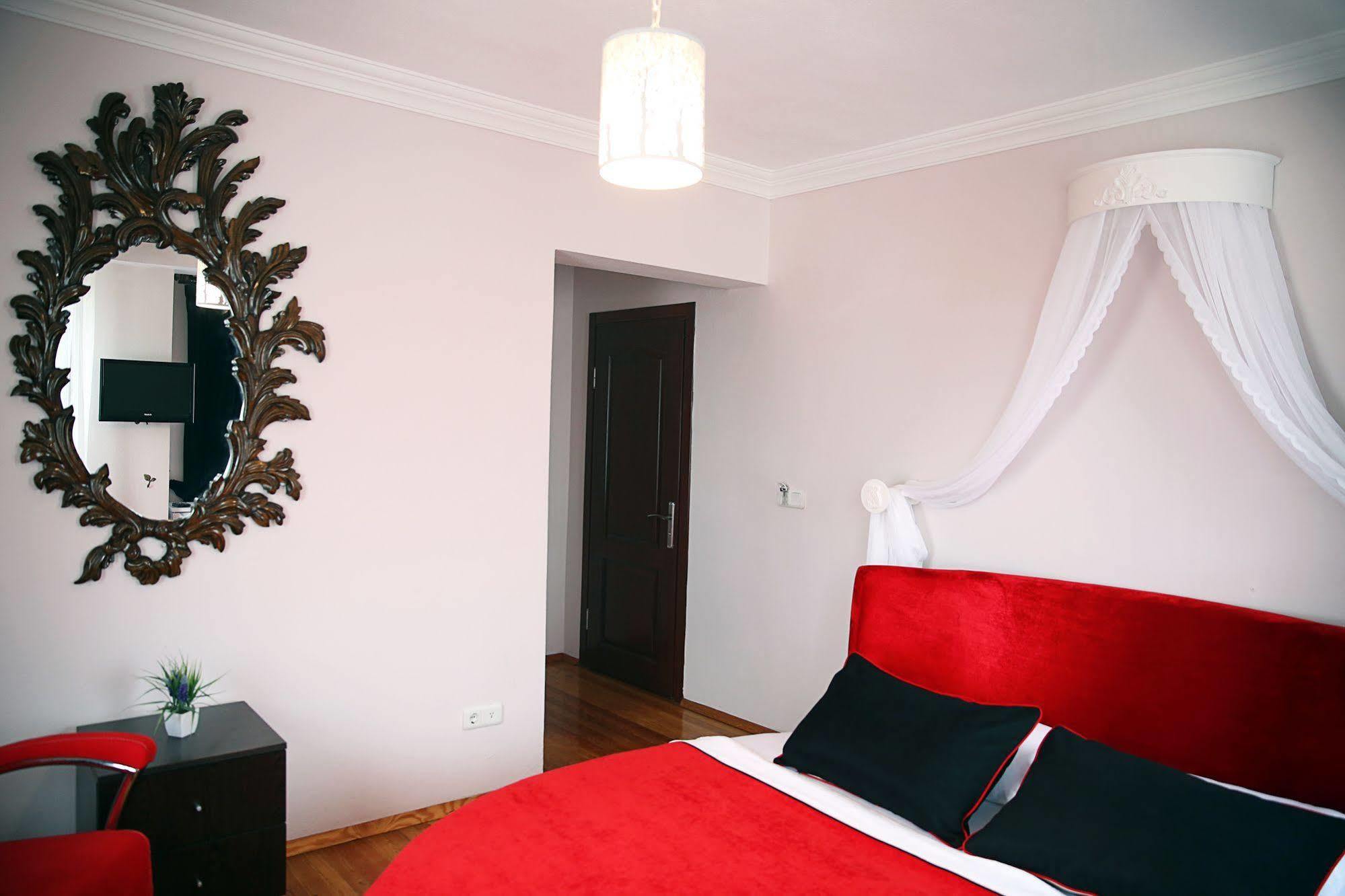 בוזקאדה Ebruli Hotel מראה חיצוני תמונה