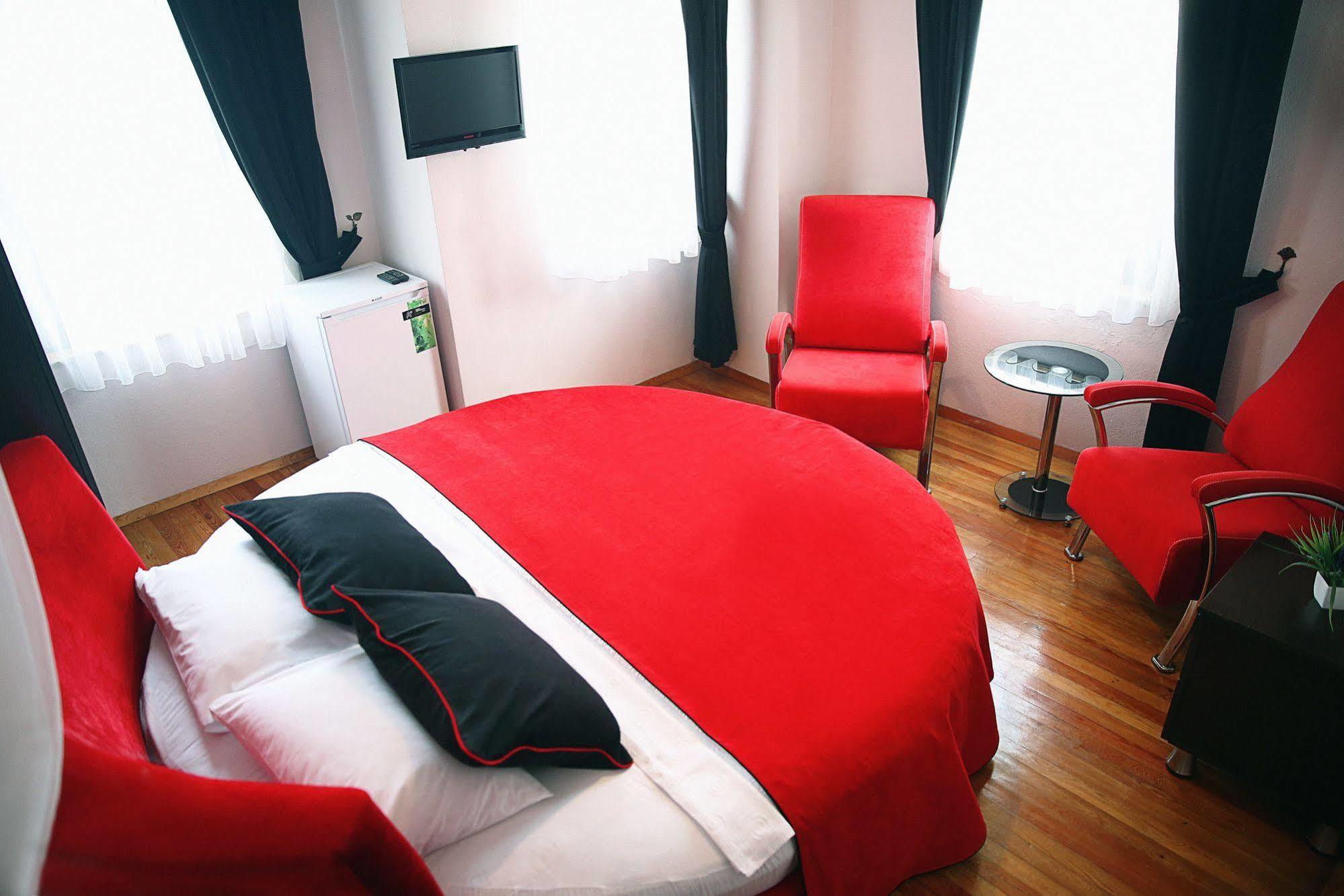בוזקאדה Ebruli Hotel מראה חיצוני תמונה